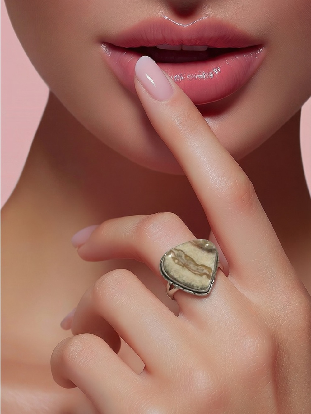 Heart-Shaped Jasper Stone‎ Ring size 8
